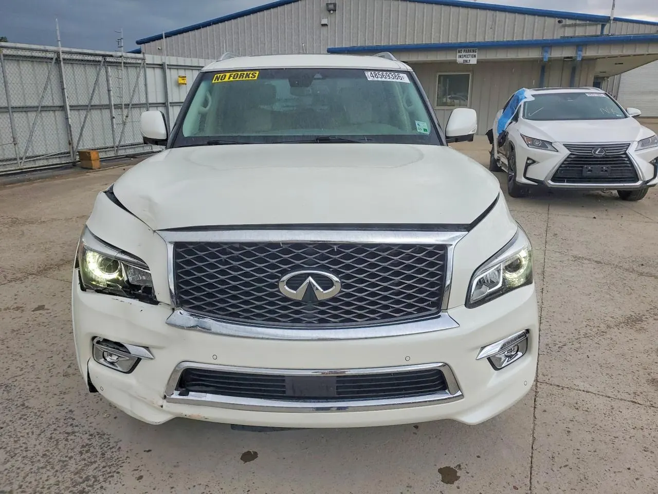 2017 INFINITI QX80