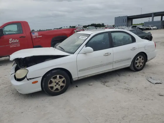 2000 Hyundai Sonata GLS