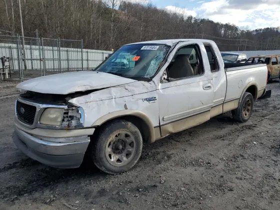 1999 Ford F-250 Work Series F250