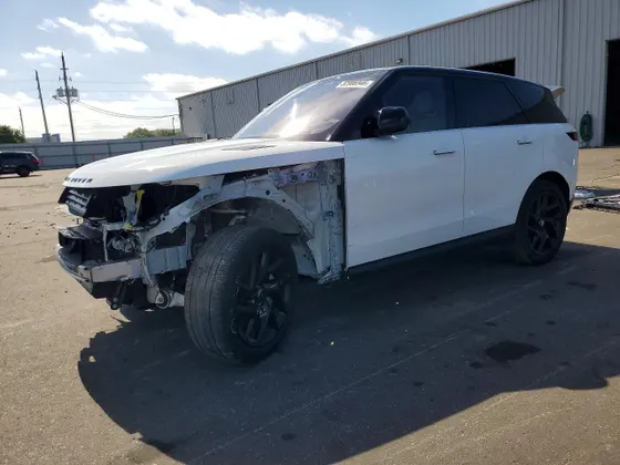 2023 Land Rover Range Rover Sport SE