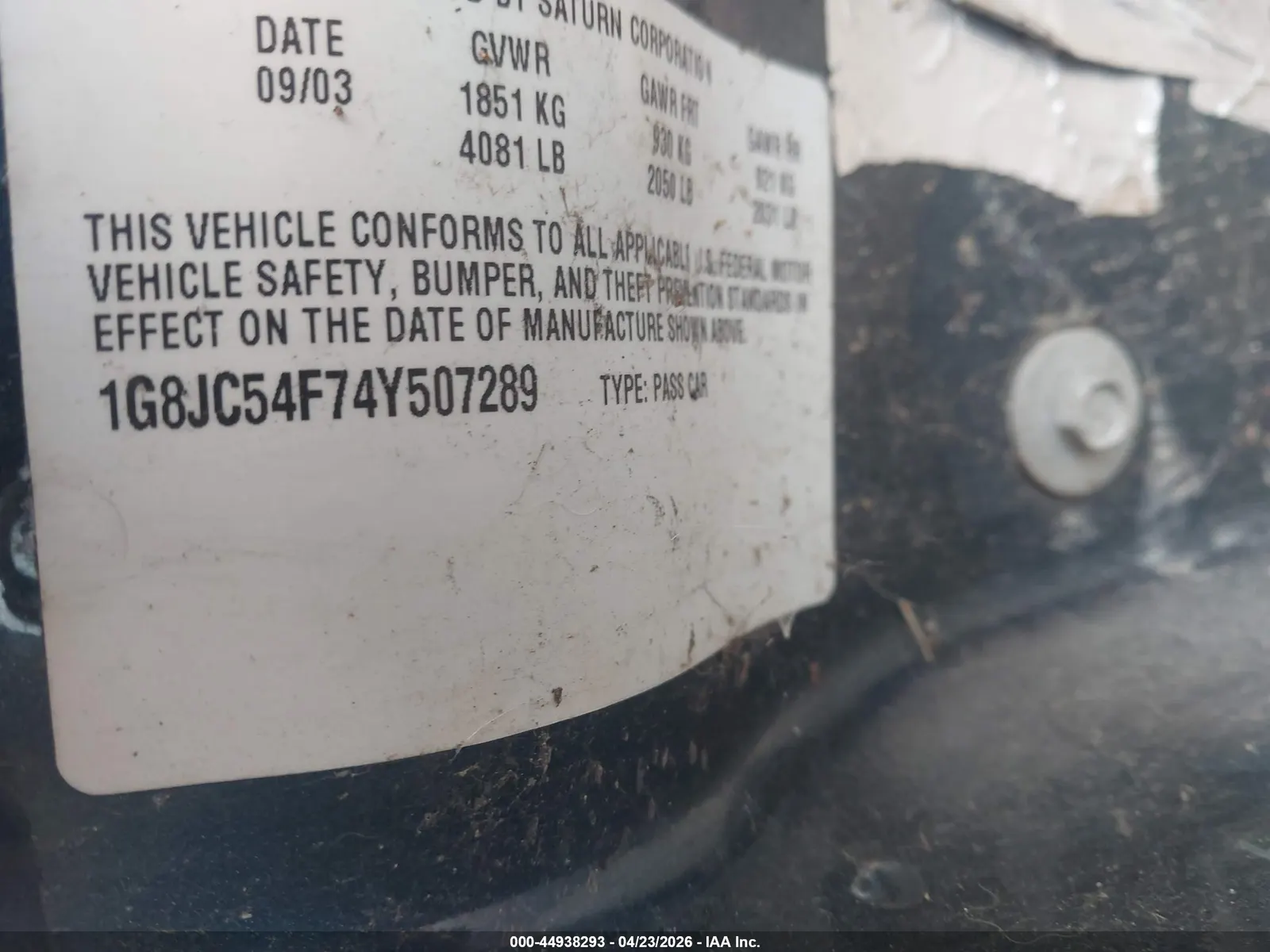 2004 Saturn L-Series L300 1