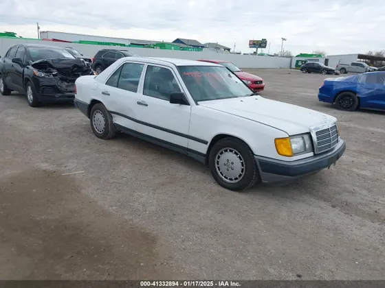 1989 Mercedes-Benz 300 Series 300E